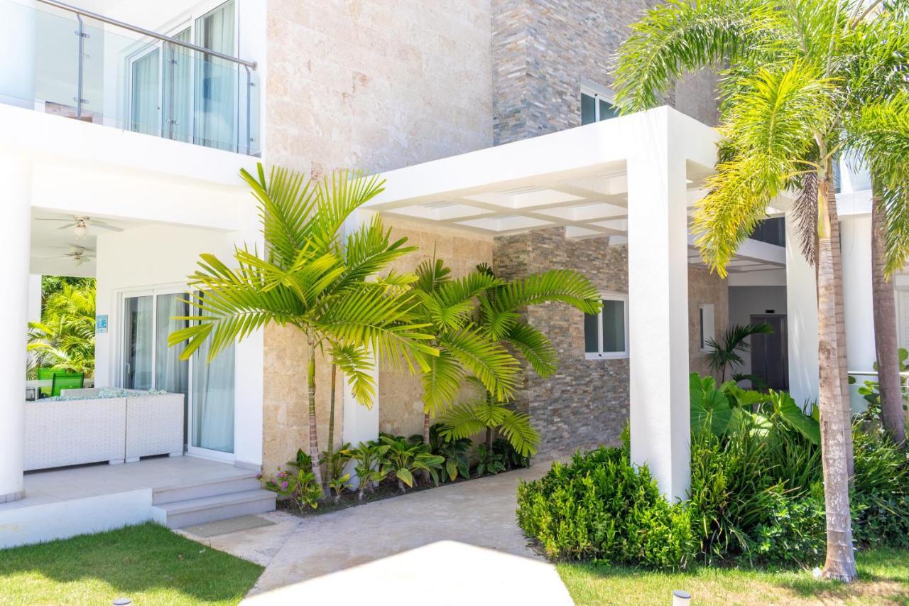 Family Getaway Apartment - Right On The Beach Punta Cana Exterior foto